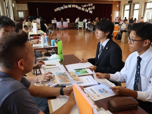尼崎市法人保育園会保育就職フェアを開催しました